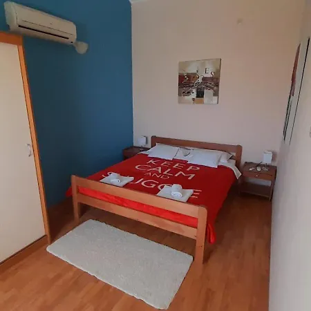 Apartment & With Swimming Pool Edi *